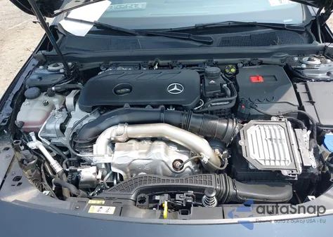 2024 Mercedes-Benz Cla 4Matic z USA, uszkodzony, nr VIN W1K5J4HB4RN456217